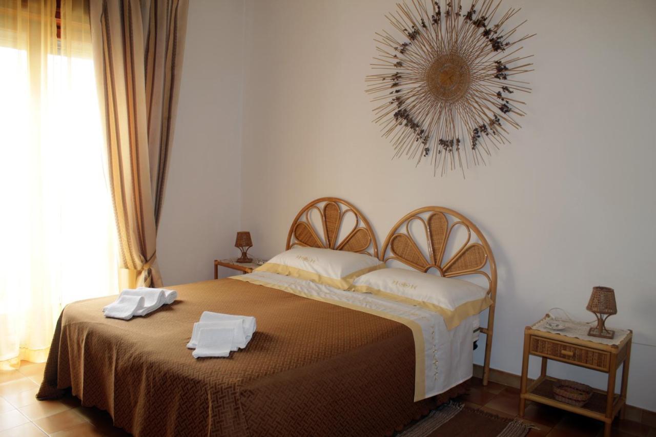 B&B Otranto 100 mt mare Exteriör bild
